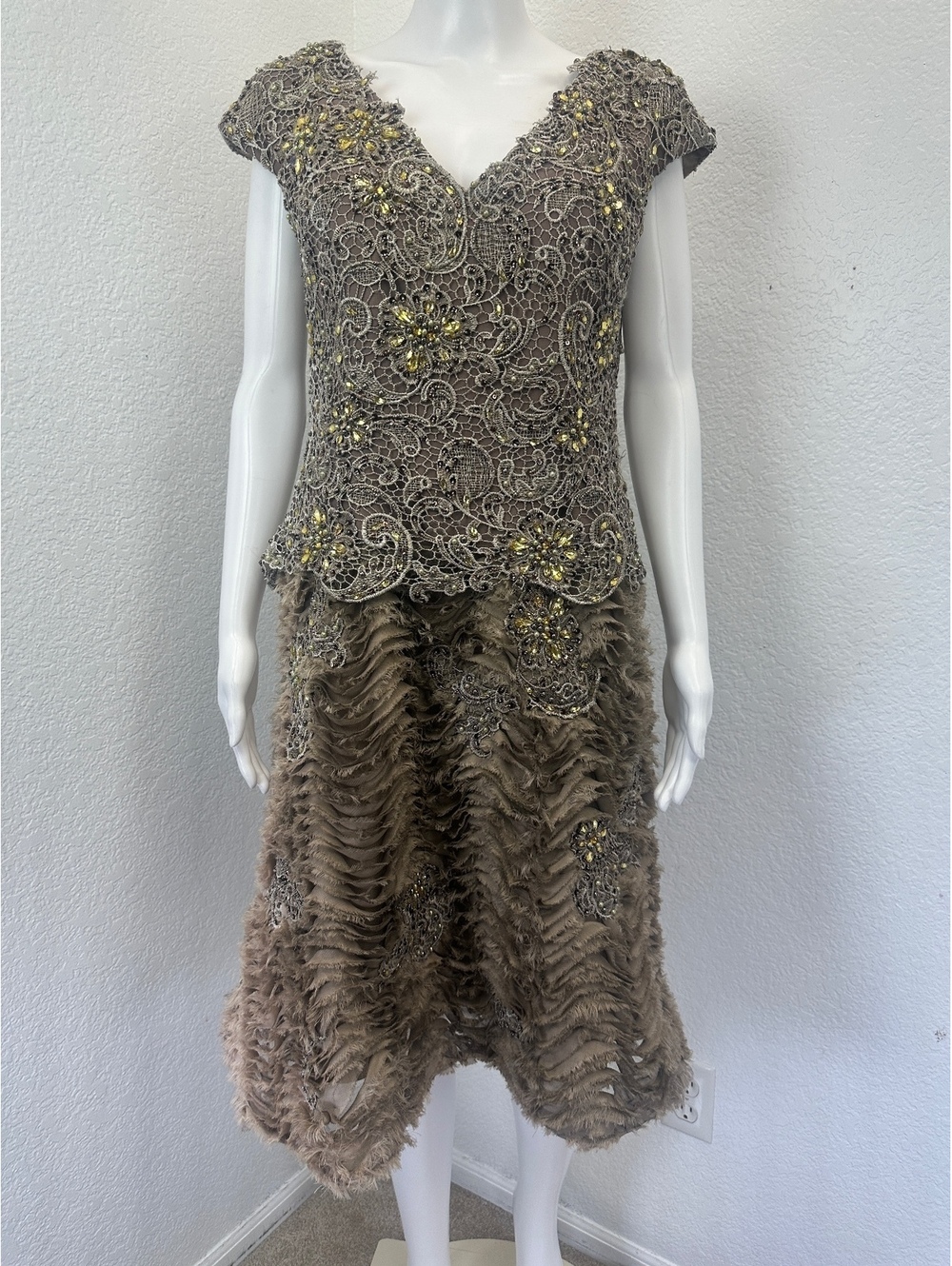 Y2K Jovani Sz 10 Taupe Beaded Lace Raw Edge Ruffle Skirt Avant-Garde Artsy